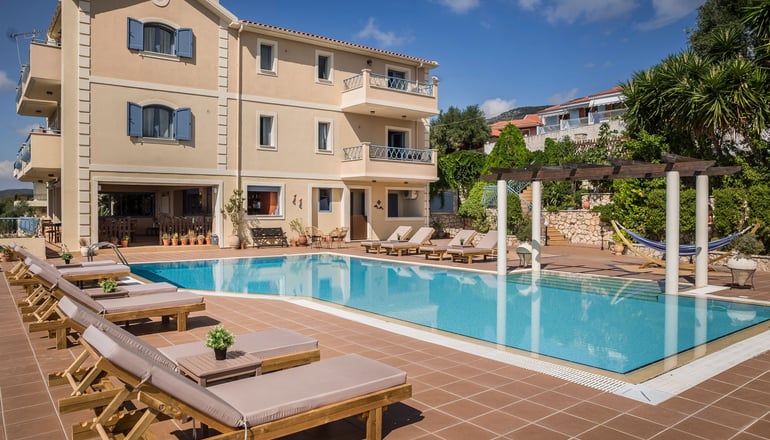 Diana Studios - Τραπεζάκι, Κεφαλονιά