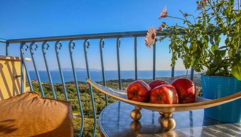 Diana Studios - Τραπεζάκι, Κεφαλονιά