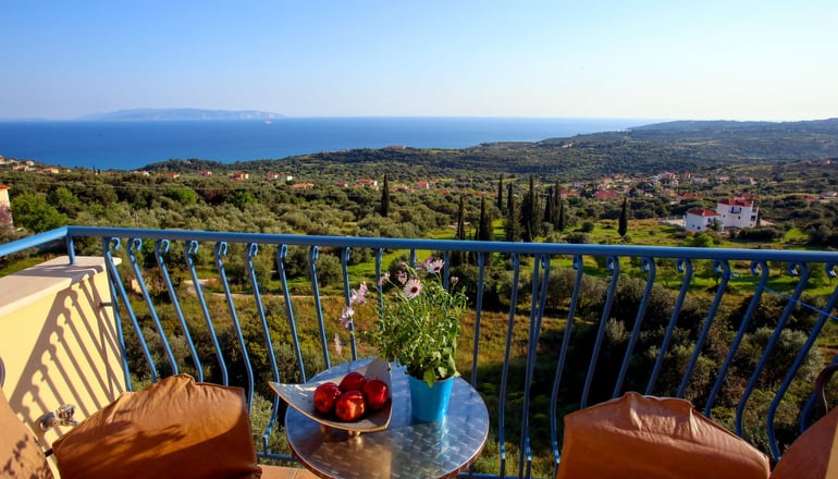 Diana Studios - Τραπεζάκι, Κεφαλονιά