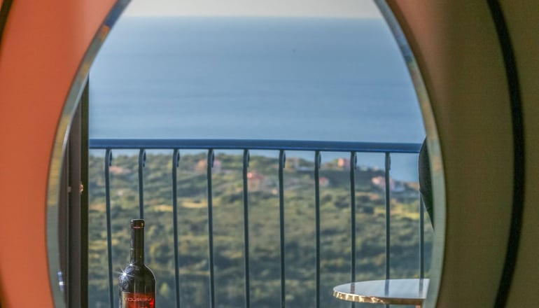 Diana Studios - Τραπεζάκι, Κεφαλονιά