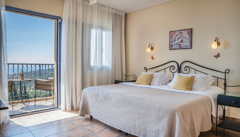 Diana Studios - Τραπεζάκι, Κεφαλονιά