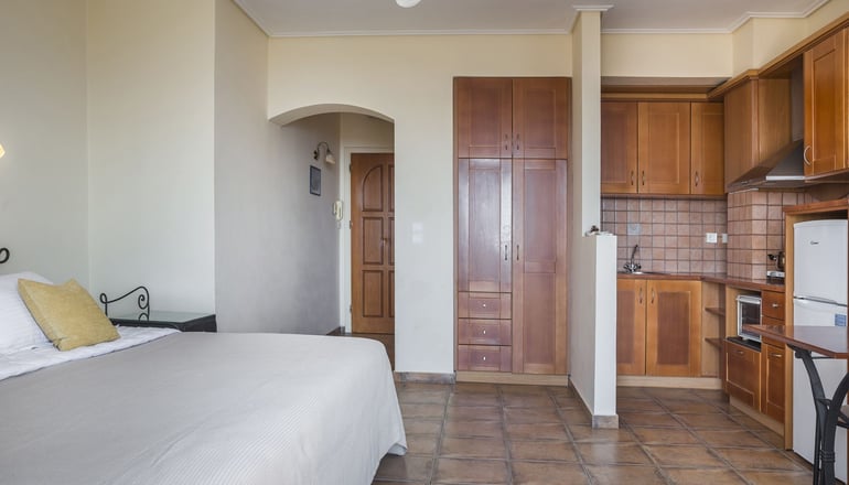 Diana Studios - Τραπεζάκι, Κεφαλονιά