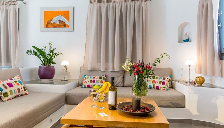 Aspronisi Luxury Villa - Μεγαλοχώρι, Σαντορίνη