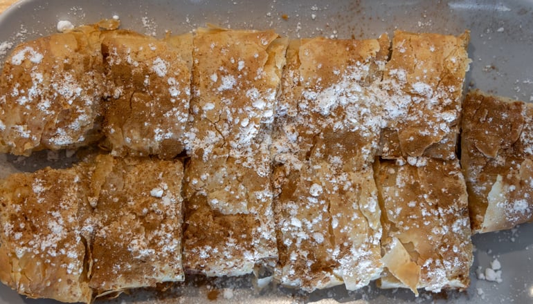 Afroessa - Αδάμαντας, Μήλος