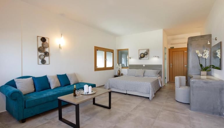 Alyvia Suites - Φοινικιά, Σαντορίνη