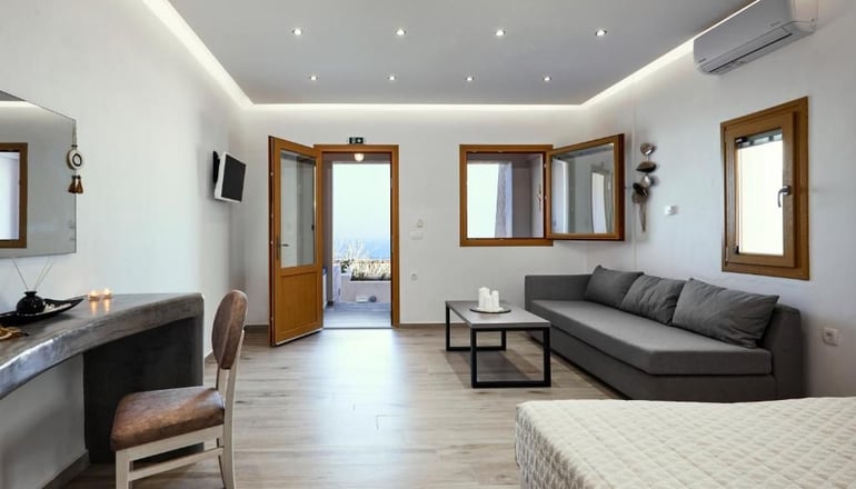 Alyvia Suites - Φοινικιά, Σαντορίνη