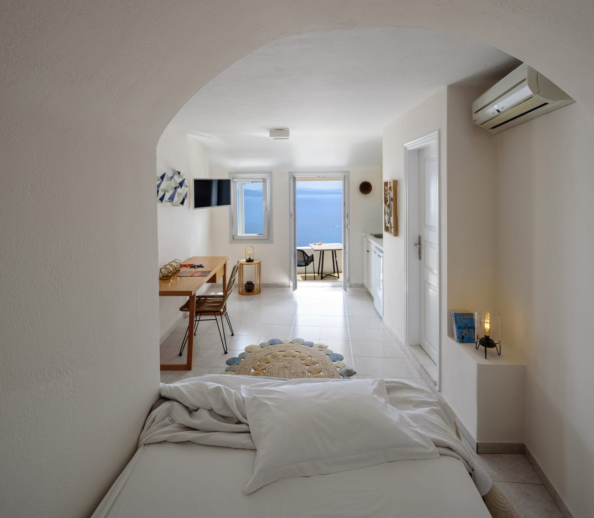 Strogili Traditional Houses - Οία, Σαντορίνη