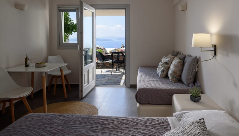 Strogili Traditional Houses - Οία, Σαντορίνη