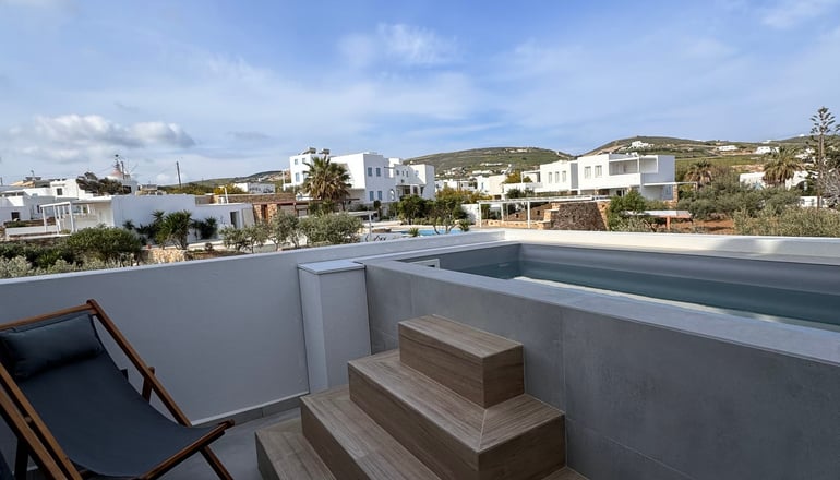 Poema - Αντίπαρος