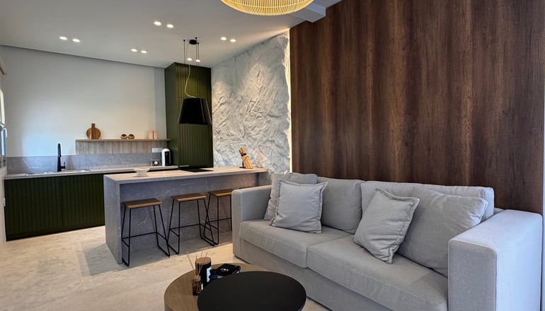 Poema - Αντίπαρος