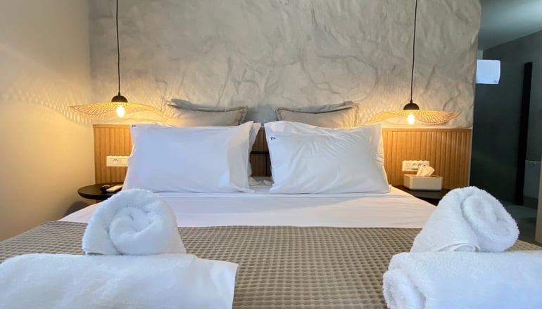 Poema - Αντίπαρος