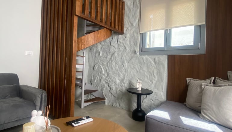 Poema - Αντίπαρος