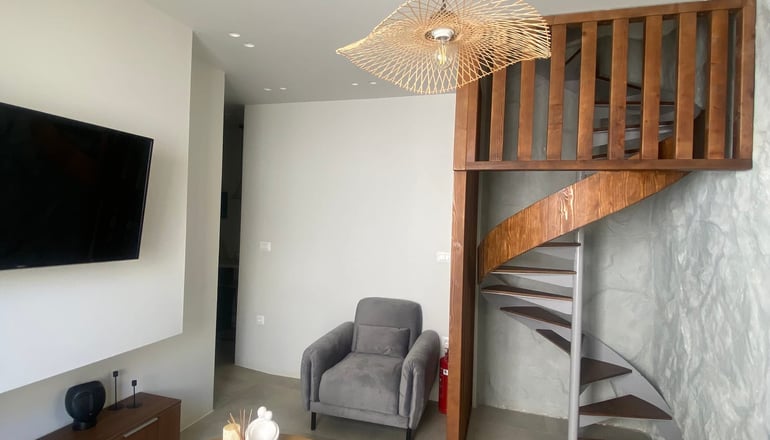 Poema - Αντίπαρος