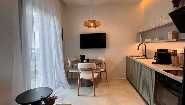 Poema - Αντίπαρος