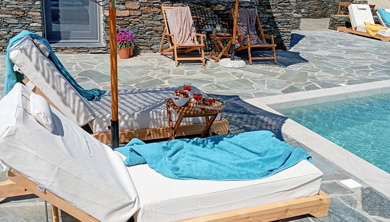 Mandrokathisio Luxury Apartments - Φάρος, Σίφνος