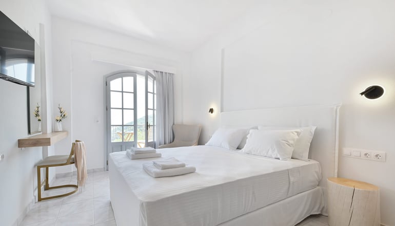 The Well Lichnos - Λύχνος, Πάργα