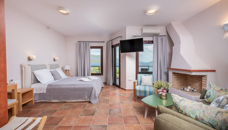 Trizonia Bay Hotel - Τριζόνια, Φωκίδα