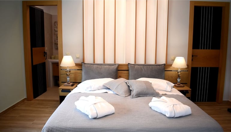 Trizonia Bay Hotel - Τριζόνια, Φωκίδα