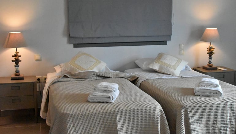 Trizonia Bay Hotel - Τριζόνια, Φωκίδα