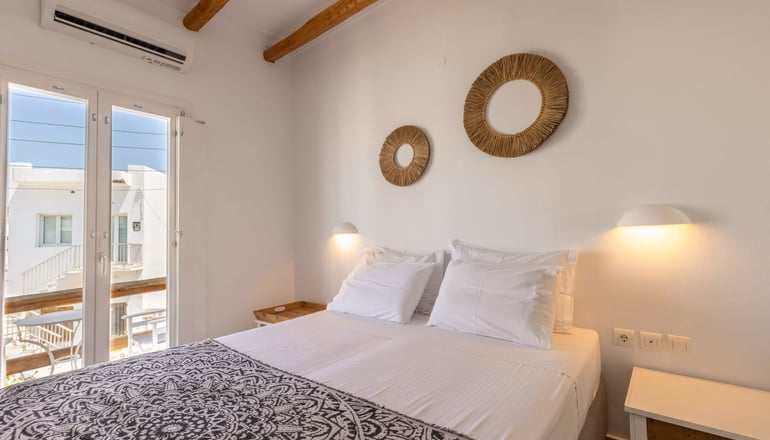 Parosquare Central Suites - Παροικιά, Πάρος