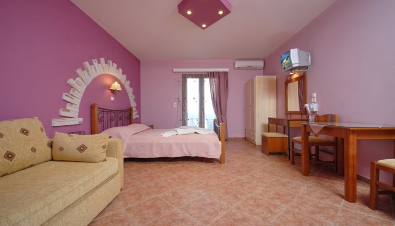 Naxos Golden Sun Hotel