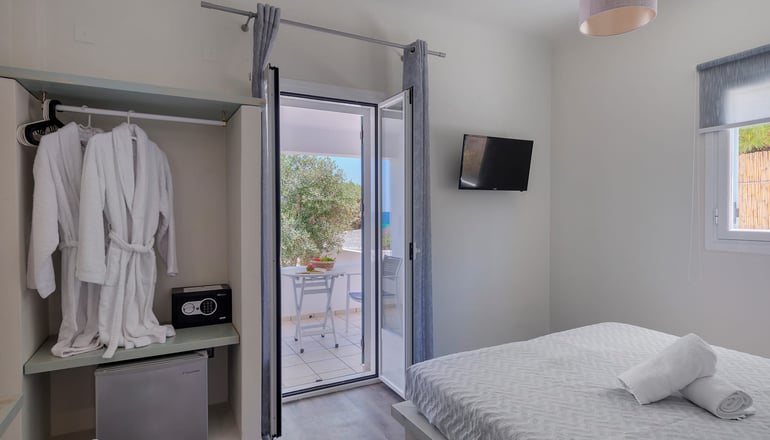 Aegean Paradiso Vacation Club - Αζόλιμνος, Σύρος