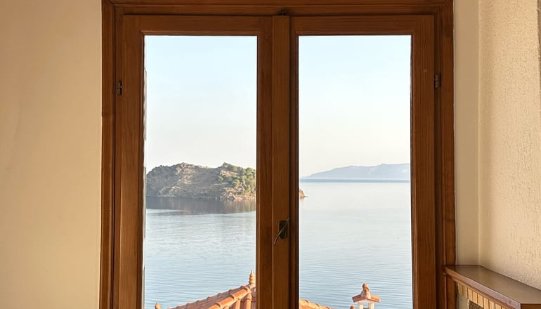 Birds Bay - Πέτρα, Λέσβος