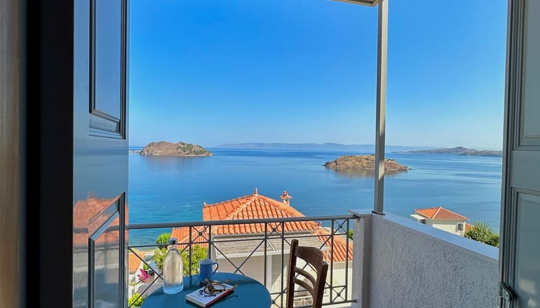 Birds Bay - Πέτρα, Λέσβος