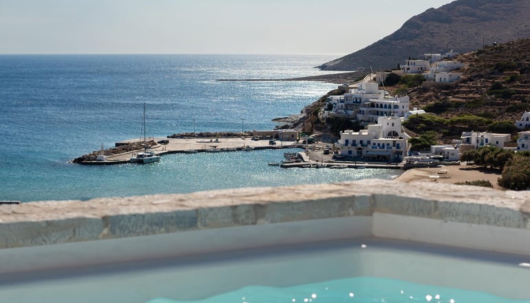 4* Zetine Suites - Αλοπρόνοια, Σίκινος