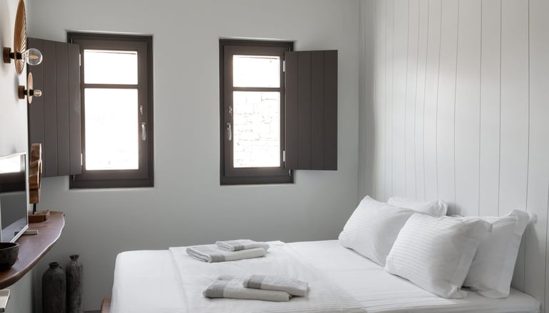 4* Zetine Suites - Αλοπρόνοια, Σίκινος