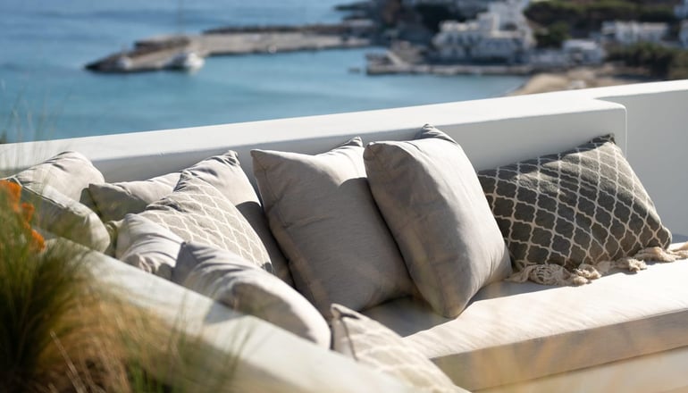 4* Zetine Suites - Αλοπρόνοια, Σίκινος