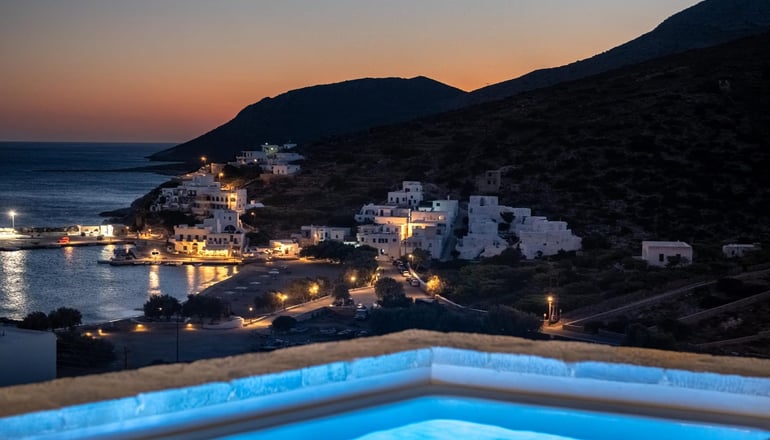 4* Zetine Suites - Αλοπρόνοια, Σίκινος