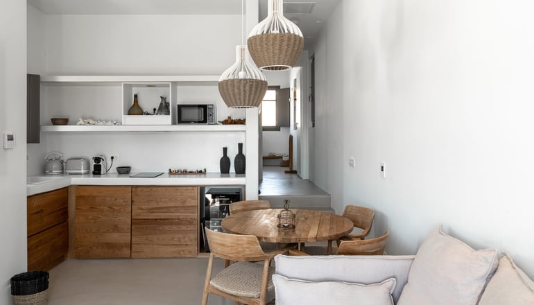 4* Zetine Suites - Αλοπρόνοια, Σίκινος