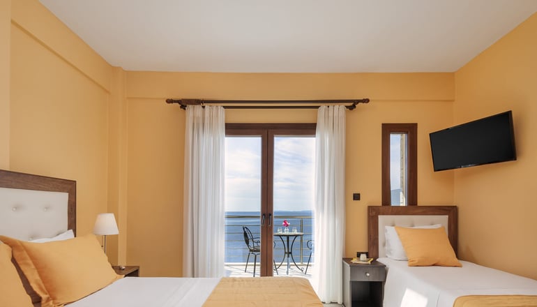 4* Costa Smeralda - Σύβοτα