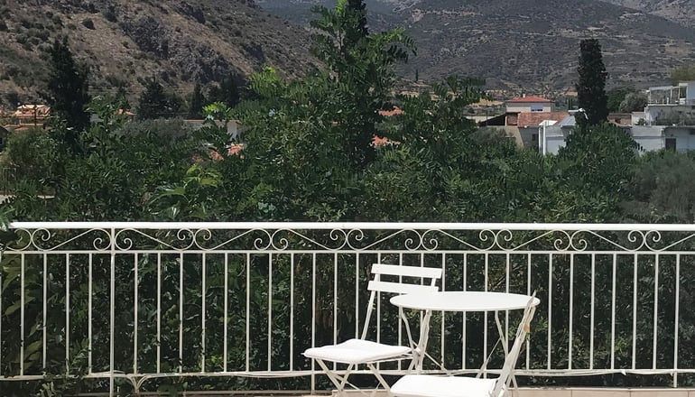 Paradisos Guesthouse - Άγιοι Πάντες, Γαλαξίδι