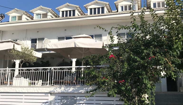 Paradisos Guesthouse - Άγιοι Πάντες, Γαλαξίδι