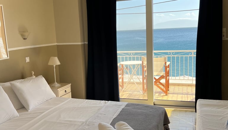 Paradisos Guesthouse - Άγιοι Πάντες, Γαλαξίδι