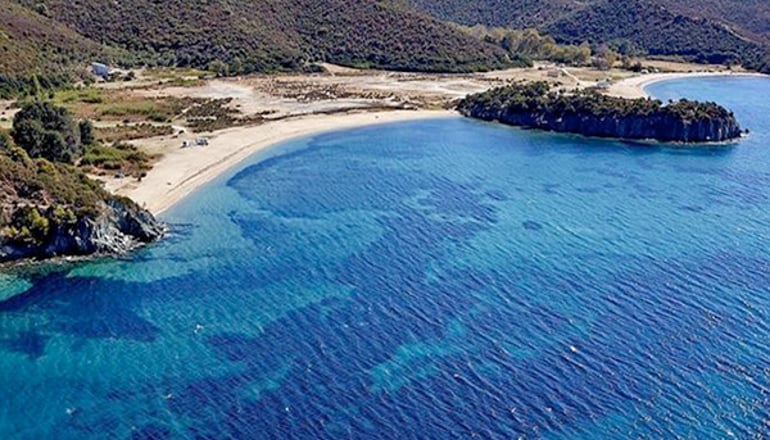 Azapiko Blue Sea