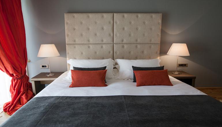 Golden Suites & Spa