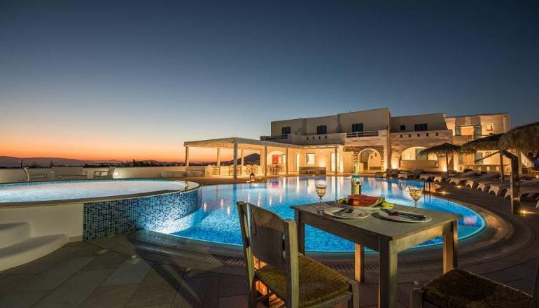 4* Cycladic Islands Hotel & Spa