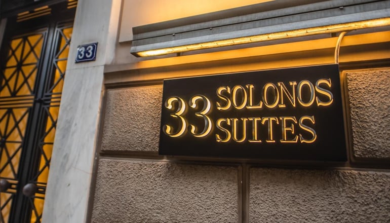 33 Solonos Suites