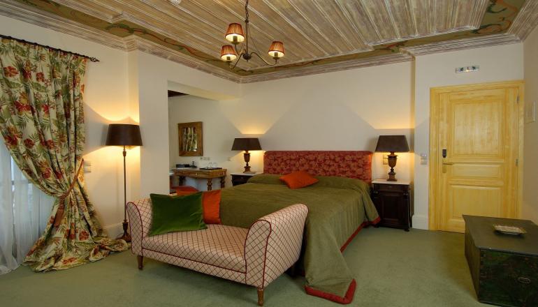 Emotions Country Resort