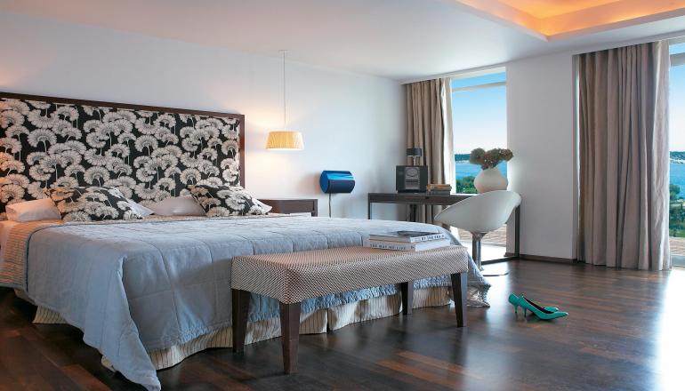 4* Grecotel Vouliagmeni Suites