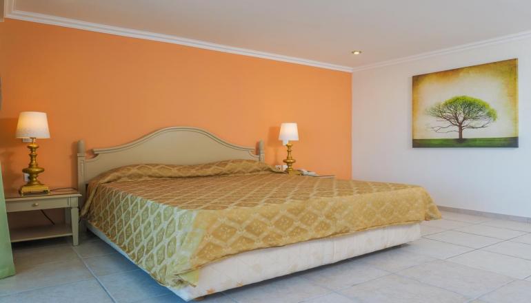 4* Paleo ArtNouveau Hotel