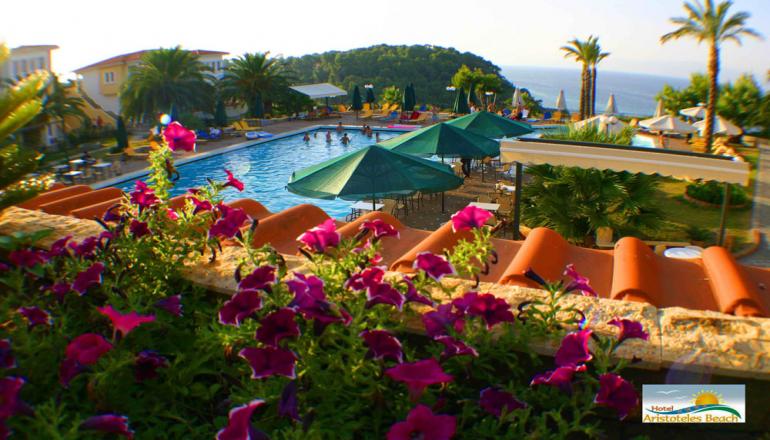 4* Aristoteles Beach Hotel