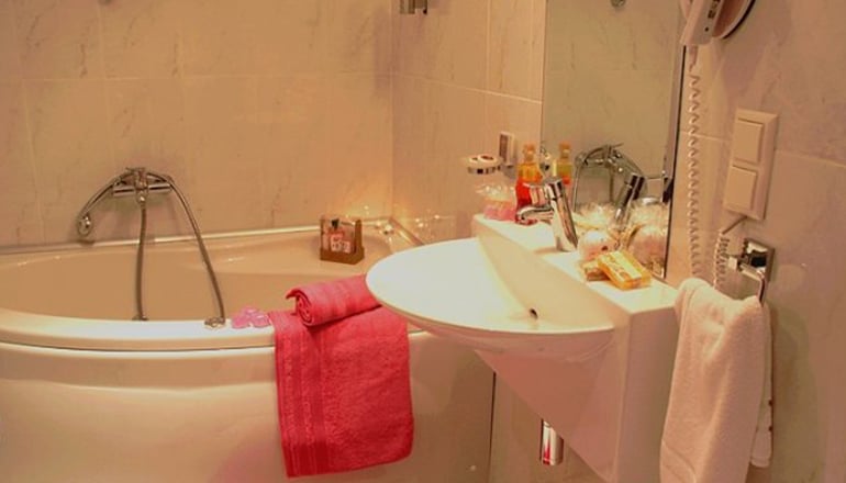 4* Acropol Hotel