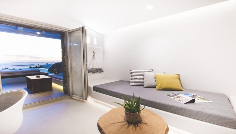 4* Adel Private Suites