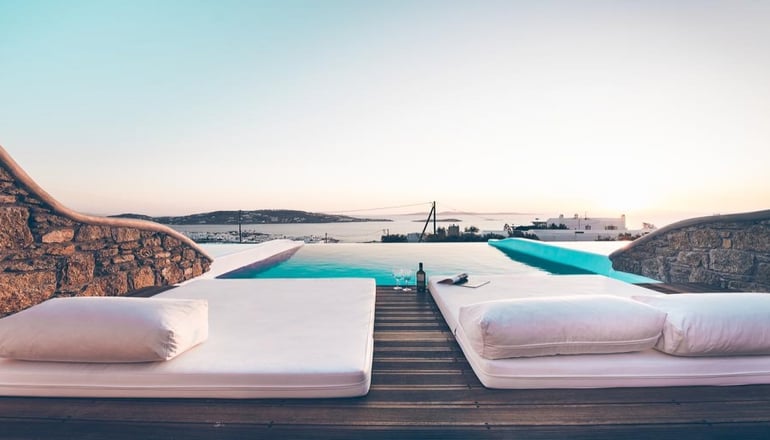 4* Adel Private Suites