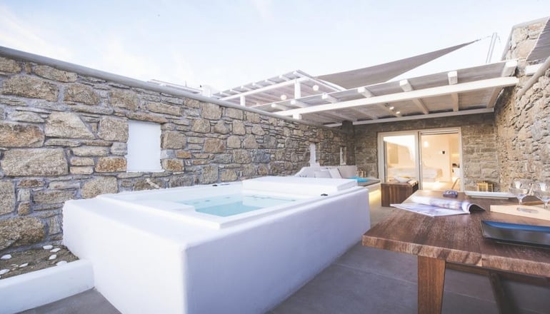 4* Adel Private Suites