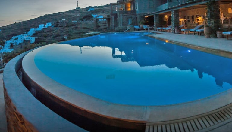 4* Aeolis Tinos Suites